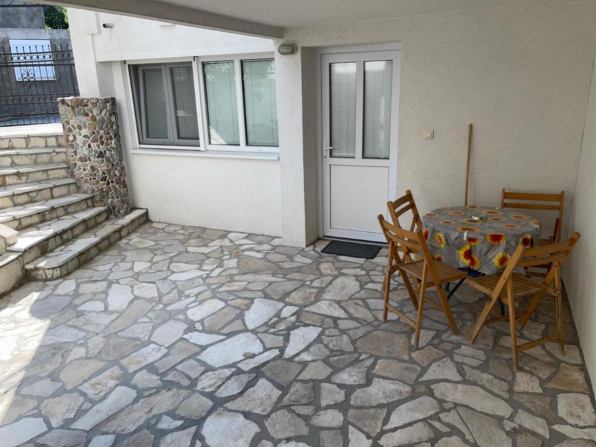 Apartment Susanj Бар Экстерьер фото