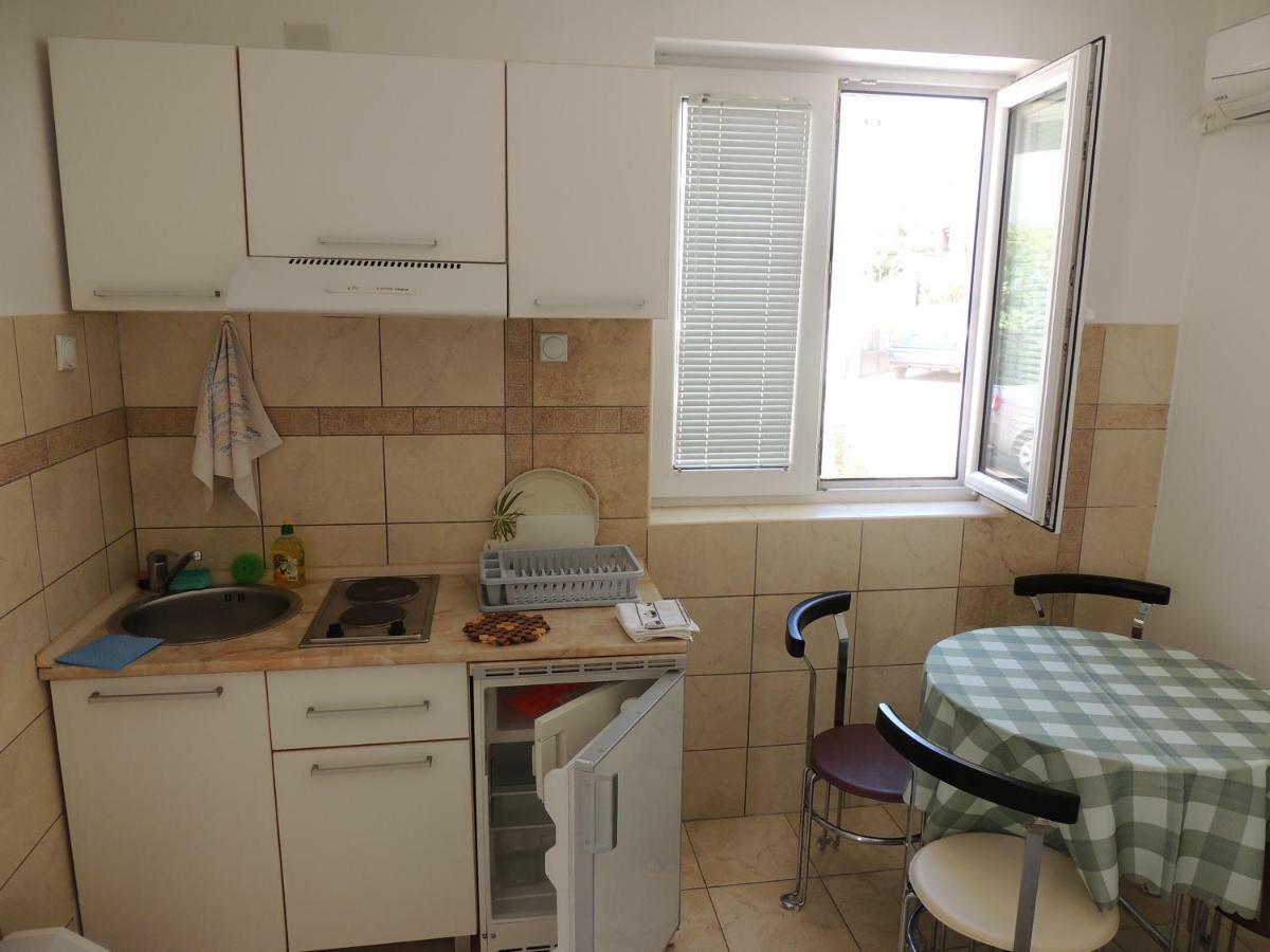 Apartment Susanj Бар Экстерьер фото