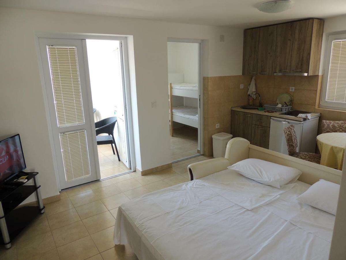 Apartment Susanj Бар Экстерьер фото